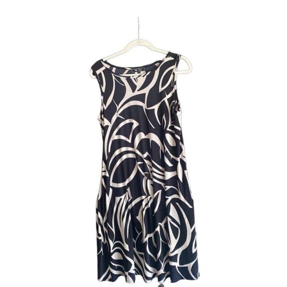 VINTAGE Lily Sleeveless Dress with Pockets. Size Medium - Picture 7 of 7